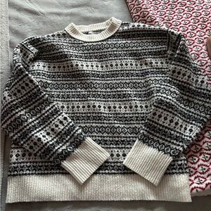 American Eagle Sweater